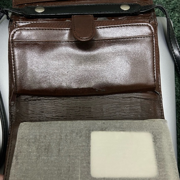 NWT. M.C Brighton Brown & Black Croc-Embossed Crossbody Purse. - Picture 6 of 16